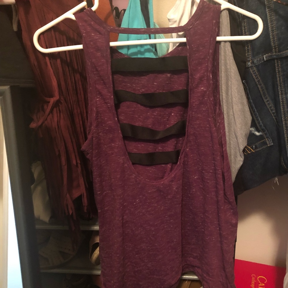 Victoria Sport top used